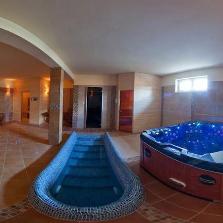 Harmonia Wellness Villa ซิลวาชวาร็อด ภายนอก รูปภาพ